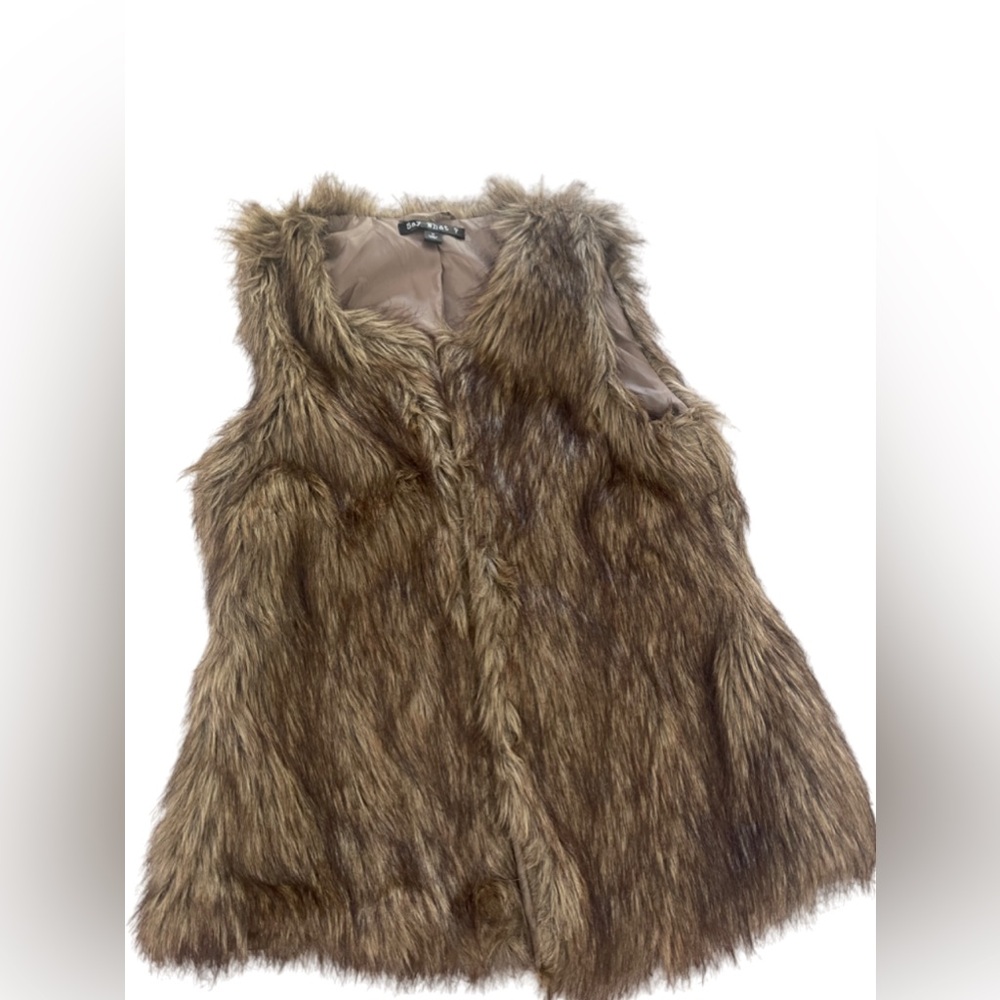 Medium from a smoke/pet free home